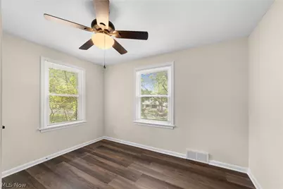751 Roslyn Avenue, Akron, OH 44320 - Photo 33