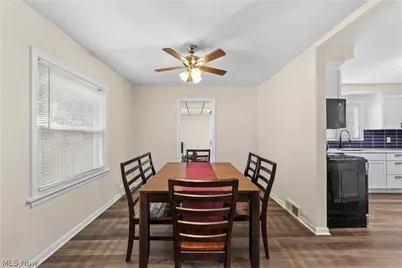 751 Roslyn Avenue, Akron, OH 44320 - Photo 19