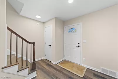 751 Roslyn Avenue, Akron, OH 44320 - Photo 9