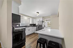 751 Roslyn Ave, Akron, OH 44320 - Photo 15