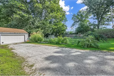 1781 Perth Road, Madison, OH 44057 - Photo 35