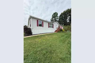 14980 Sprucevale Road #305, East Liverpool, OH 43920 - Photo 1
