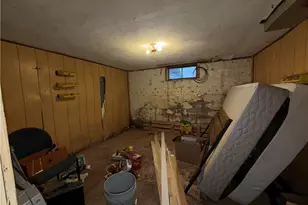 1202 N Uhrich St, Uhrichsville, OH 44683 - Photo 17