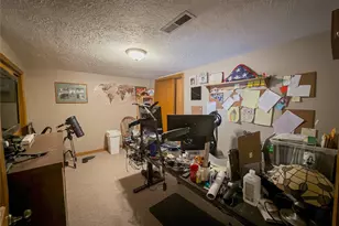 6093 Joliat Ave, Louisville, OH 44641 - Photo 17