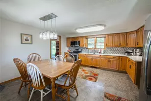 6093 Joliat Ave, Louisville, OH 44641 - Photo 5