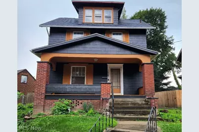 1227 McGregor Avenue NW, Canton, OH 44703 - Photo 1