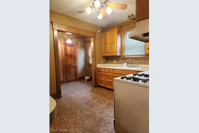 1227 McGregor Avenue NW, Canton, OH 44703 - Photo 11