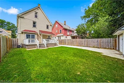 2129 W 101st Street, Loveland, OH 44102 - Photo 9