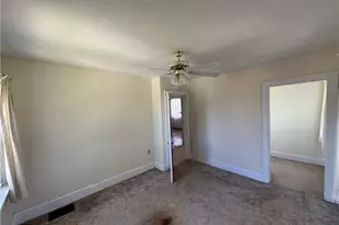 211 E Main St, St Clairsville, OH 43950 - Photo 31