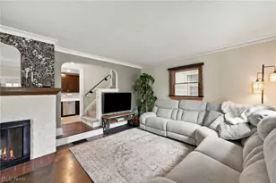 14918 Lakewood Heights Blvd, Oakwood, OH 44107 - Photo 7