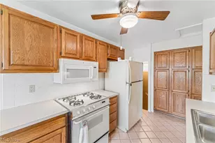 1829 Eldon Dr, Wickliffe, OH 44092 - Photo 3