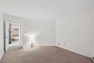 1583 Treetop Trail, Akron, OH 44313 - Photo 17