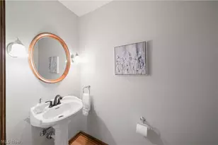 698 Deep Woods Dr, Aurora, OH 44202 - Photo 21
