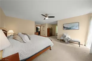 698 Deep Woods Dr, Aurora, OH 44202 - Photo 5