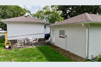 222 N Pershing Avenue, Akron, OH 44313 - Photo 7