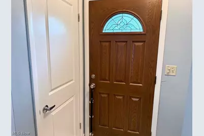 222 N Pershing Avenue, Akron, OH 44313 - Photo 9