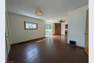 56 Charlotte Street, Akron, OH 44303 - Photo 9