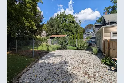 56 Charlotte Street, Akron, OH 44303 - Photo 49