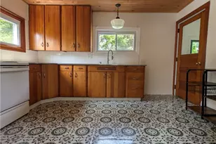 56 Charlotte St, Akron, OH 44303 - Photo 11
