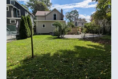 56 Charlotte Street, Akron, OH 44303 - Photo 47
