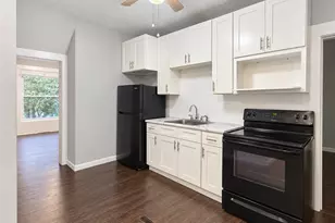 228 Gates, Elyria, OH 44035 - Photo 9