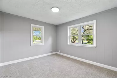 4719 S Main Street, Akron, OH 44319 - Photo 13