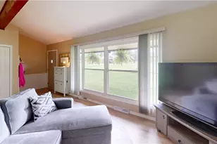 9260 Avery Rd, Grandview Heights, OH 44147 - Photo 7