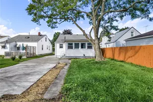 1361 Leavitt Rd, Lorain, OH 44052 - Photo 35