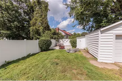 1211 California Avenue, Akron, OH 44314 - Photo 7