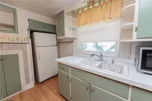 1211 California Ave, Akron, OH 44314 - Photo 13