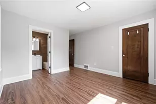 814 Crestview Ave, Akron, OH 44320 - Photo 25