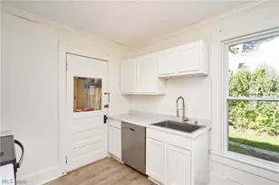 520 W Friendship St, Medina, OH 44256 - Photo 7