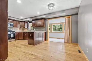 5220 Woodlynn St NE, East Canton, OH 44730 - Photo 9