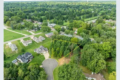 3618 Rowland Avenue NE, Canton, OH 44714 - Photo 9