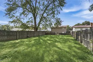 300 27th St NW, Massillon, OH 44647 - Photo 9