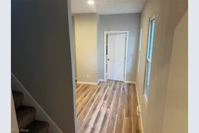858 Forrest Drive, Akron, OH 44306 - Photo 9