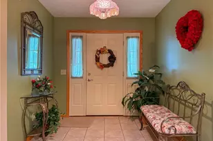 135 Pondview Cir, Rittman, OH 44270 - Photo 3