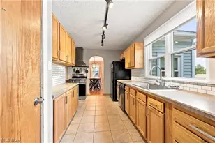 540 Bird St, Wadsworth, OH 44281 - Photo 9
