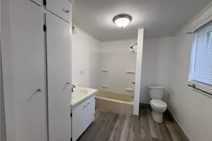 210 W 3rd St, Uhrichsville, OH 44683 - Photo 5