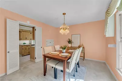 18219 Van Aken Boulevard, Huber Heights, OH 44122 - Photo 7