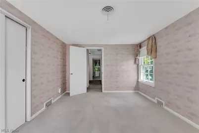 18219 Van Aken Boulevard, Huber Heights, OH 44122 - Photo 27