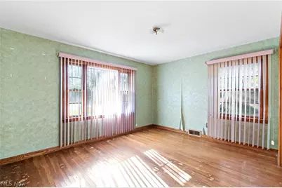 114 7th Street NE, Barberton, OH 44203 - Photo 23