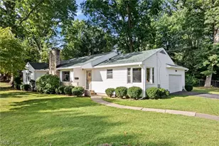 114 7th St NE, Barberton, OH 44203 - Photo 3
