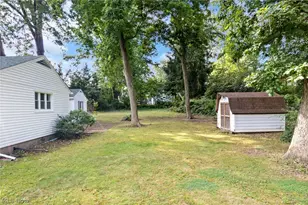 114 7th St NE, Barberton, OH 44203 - Photo 31