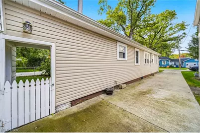 149 Traymore Boulevard, Eastlake, OH 44095 - Photo 25