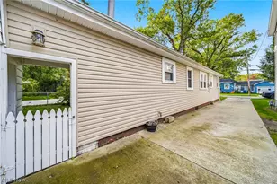 149 Traymore Blvd, Eastlake, OH 44095 - Photo 25