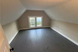 36 Cole Ave, Akron, OH 44301 - Photo 9