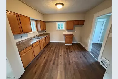36 Cole Avenue, Akron, OH 44301 - Photo 3