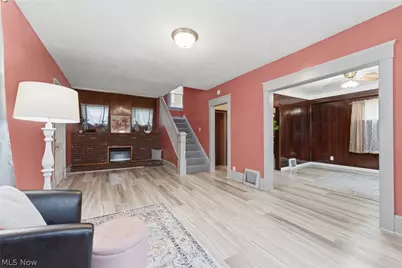 329 Girard Avenue NE, Canton, OH 44704 - Photo 9
