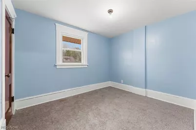 329 Girard Avenue NE, Canton, OH 44704 - Photo 21